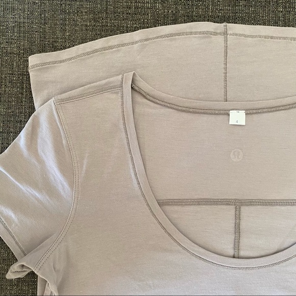 Lululemon Short Sleeve Tee - Picture 9 of 12